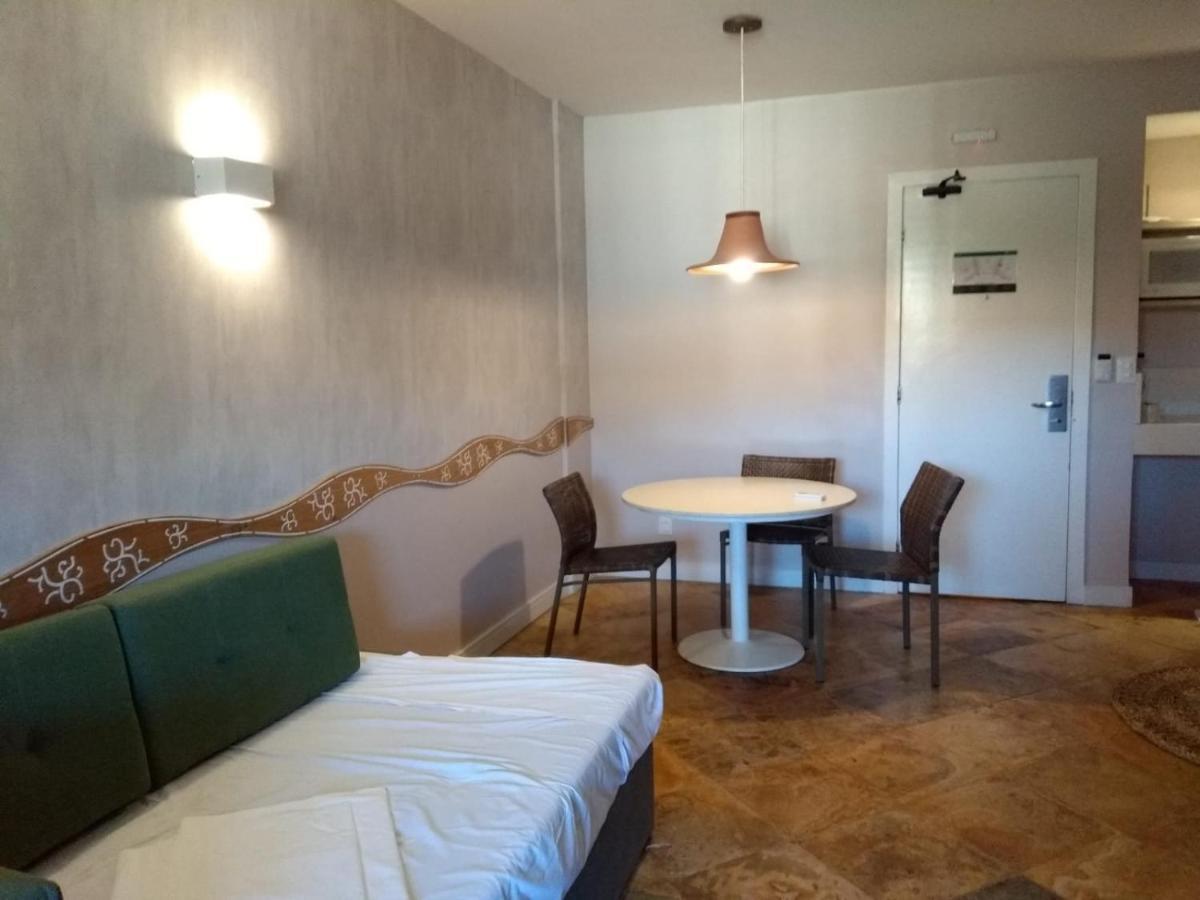 Apartamento Resort Ao Lado Do Parque Aquatico Porto Das Dunas - Pe Na Areia- Terreo 阿奎拉兹 外观 照片