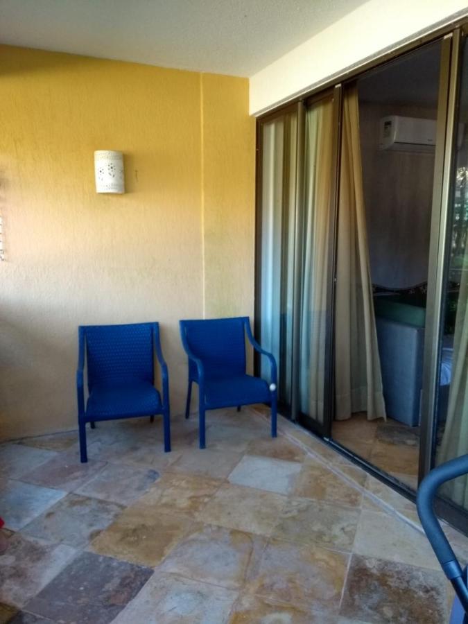 Apartamento Resort Ao Lado Do Parque Aquatico Porto Das Dunas - Pe Na Areia- Terreo 阿奎拉兹 外观 照片