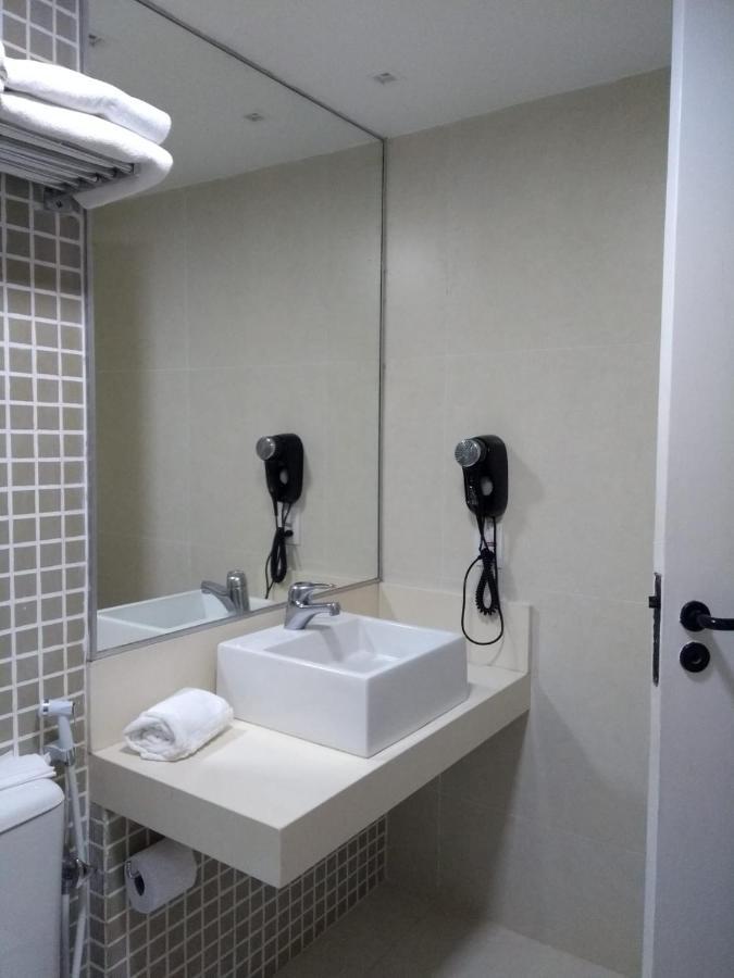 Apartamento Resort Ao Lado Do Parque Aquatico Porto Das Dunas - Pe Na Areia- Terreo 阿奎拉兹 外观 照片
